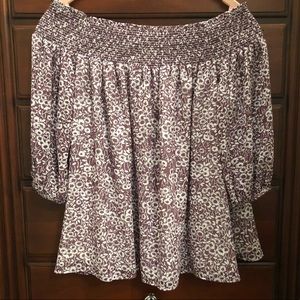 LOFT off shoulder flowy top!